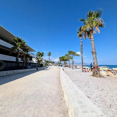 Front De - Acces Direct - Parking *