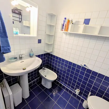 Front De - Acces Direct - Parking * Villeneuve-Loubet